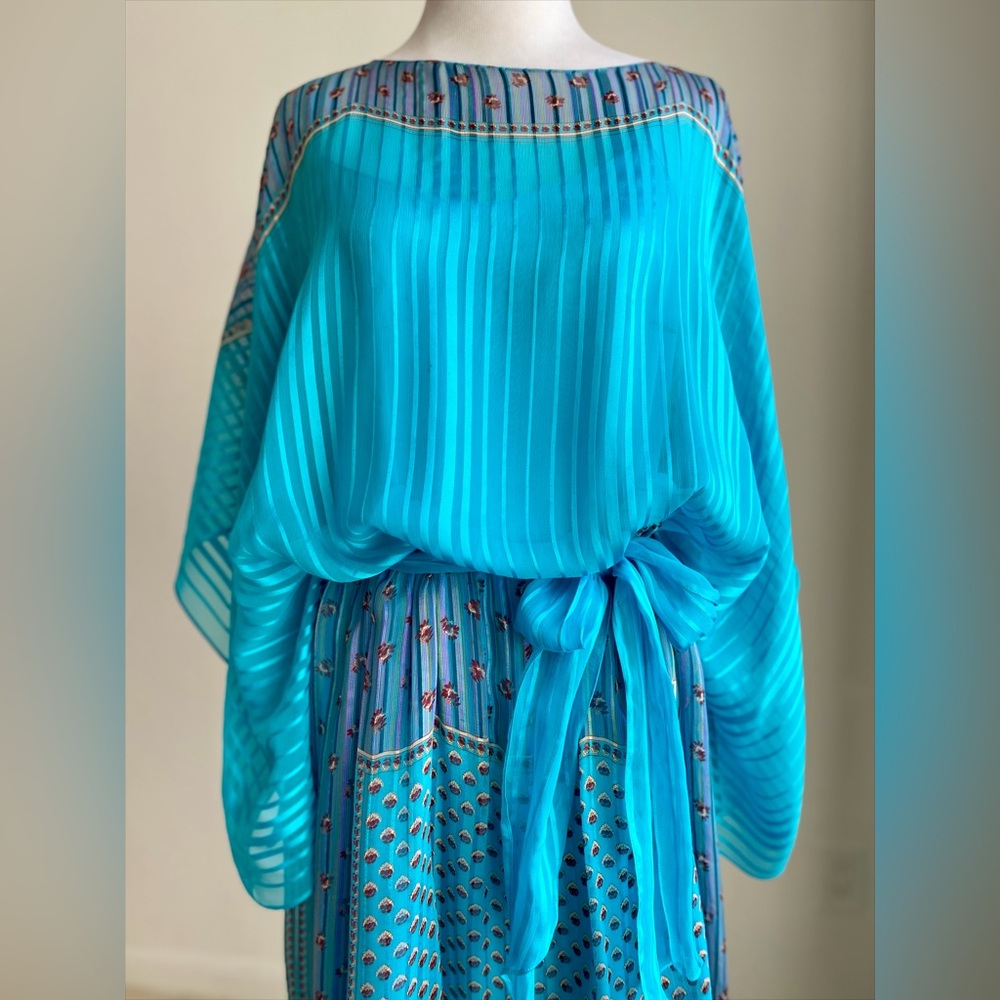 Vintage Neiman-Marcus The Silk Farm Icinoo silk 3 piece stunning dress